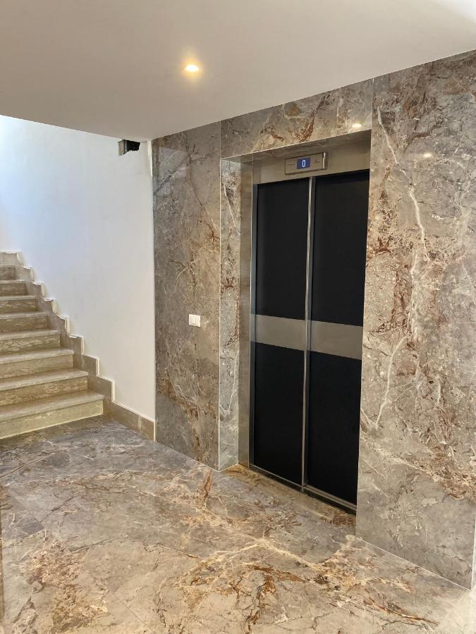 Dizeta Suite And Apartment Salerno Eksteriør billede