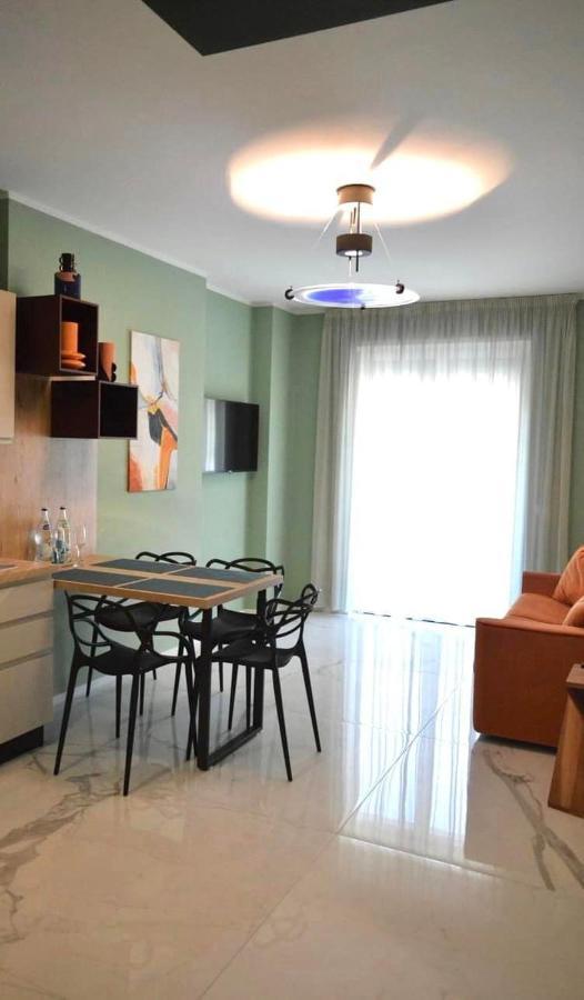 Dizeta Suite And Apartment Salerno Eksteriør billede
